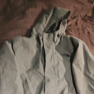 The North Face Men's Gray Raincoat